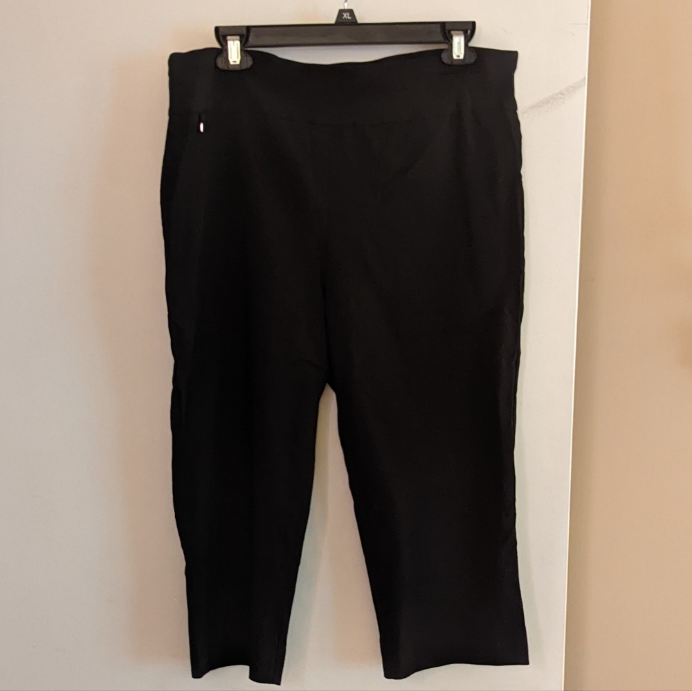 Counterparts Black Stretch Capri Pants